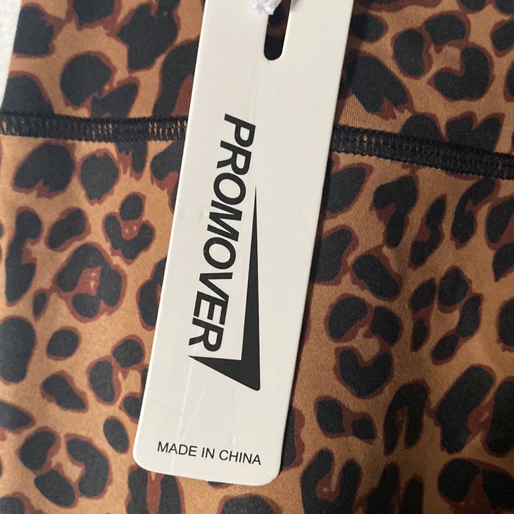 Promover High-rise Cheetah Bell Bottom Pant new w/tags. - Picture 4 of 4